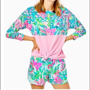 Lilly Pulitzer SZ L Short Ocean Trail style Turquoise Oasis Golden Hour